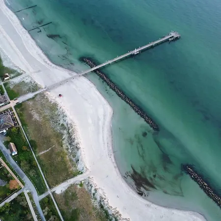 Ferienhaussiedlung Strandperlen Sanddornhof 3a * Wustrow (Fischland)